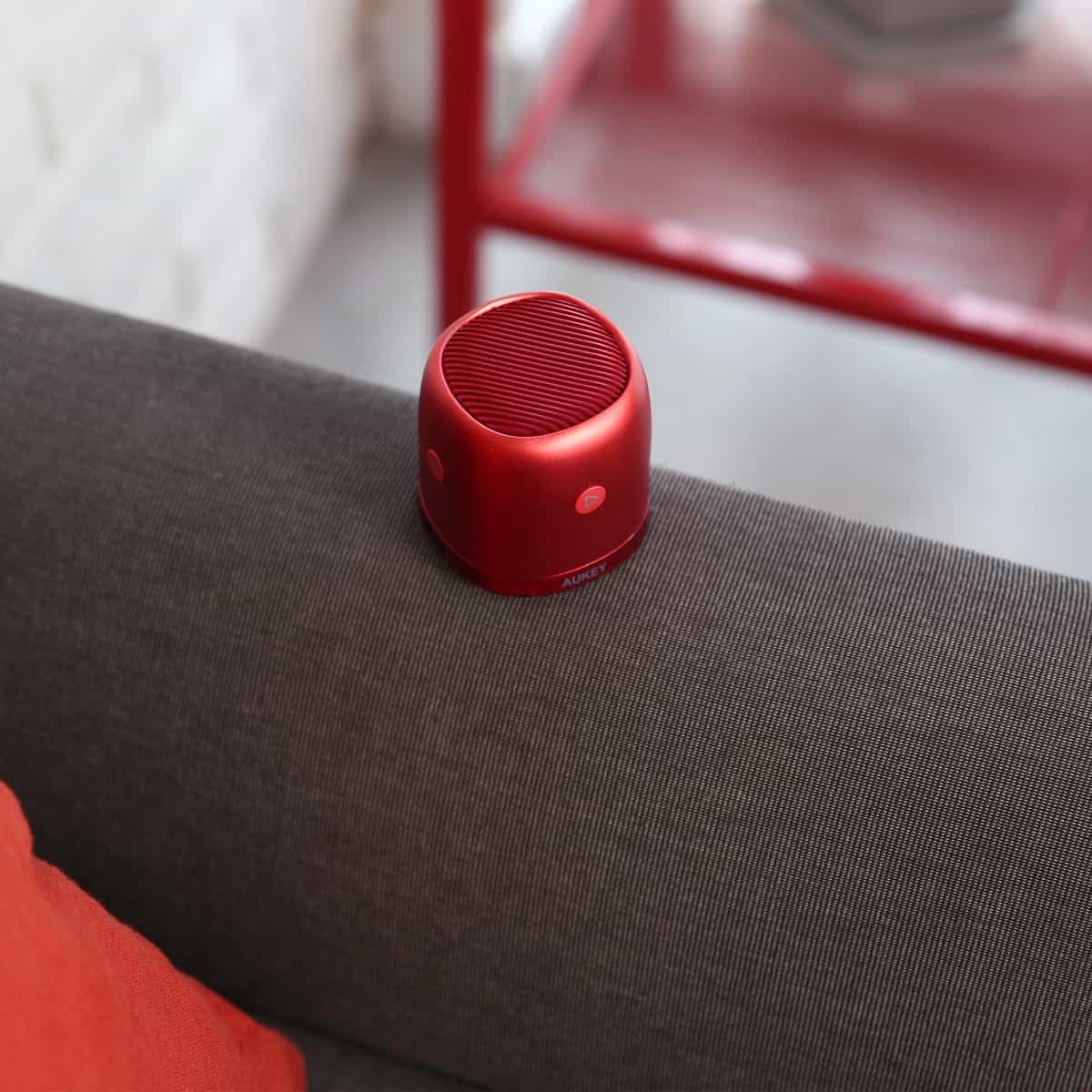 SK-M31 Wireless Mini Bluetooth Speaker with Enhanced Bass - Red